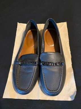 Nautica Hartley Women's Black faux leather loafers with Logo Accent